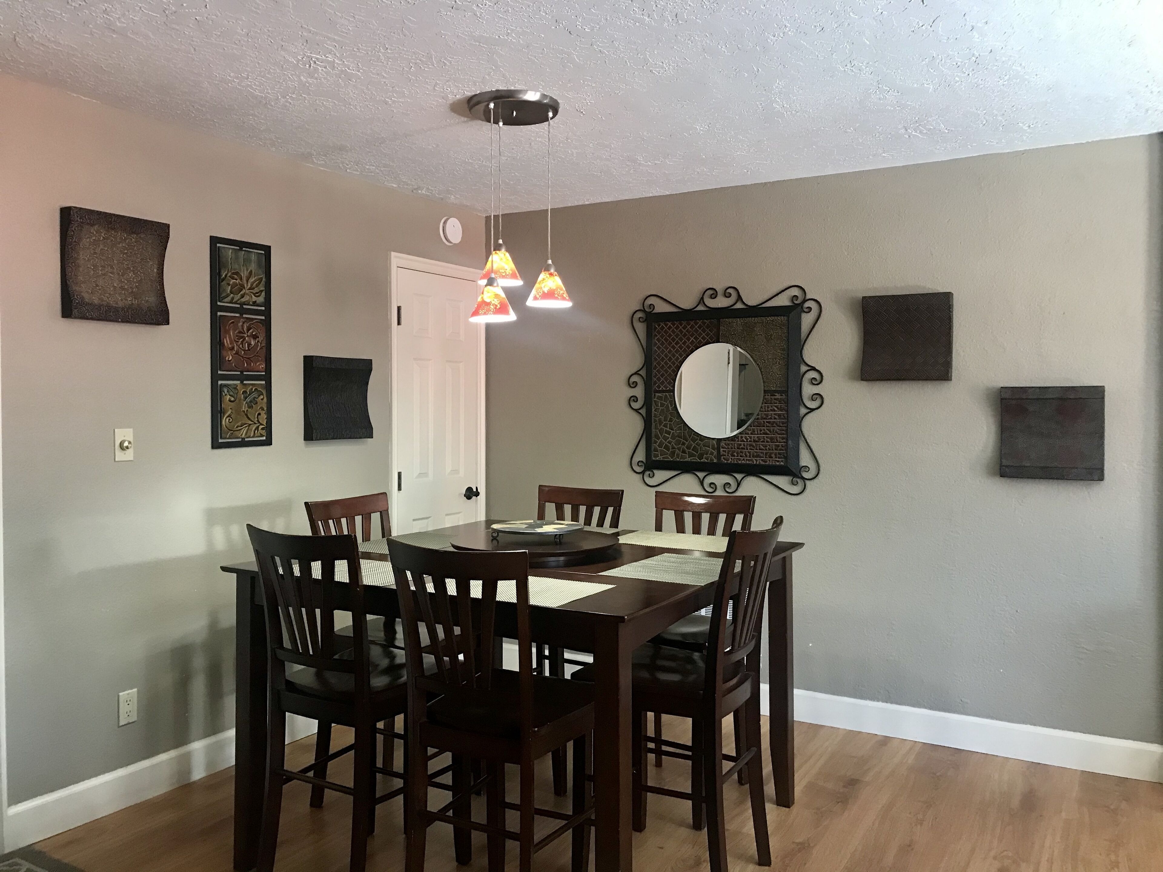  Ski In/Ski Out Condo 2 bed 2 bath at GIANT STEPS-Winter & Summer FUN!