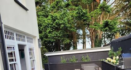 Country house hot tub - Outdoor entertaining at its best!