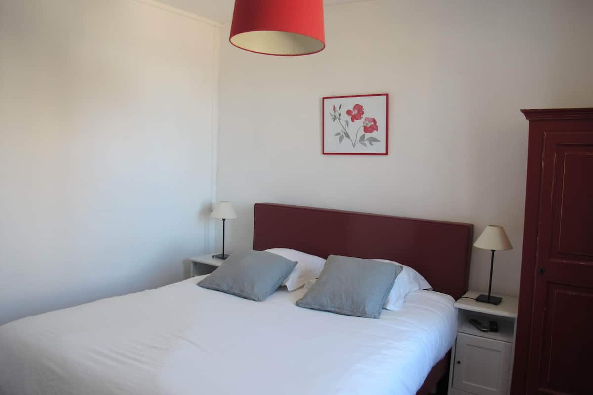 Standard Double Room, Ensuite (6)