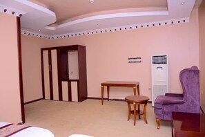 Room - Ropani Hotel Kitende (Kampala)