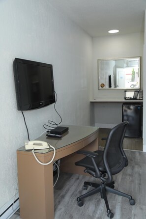 エジプト綿のシーツ、高級寝具、羽毛の掛け布団、ピロートップベッド