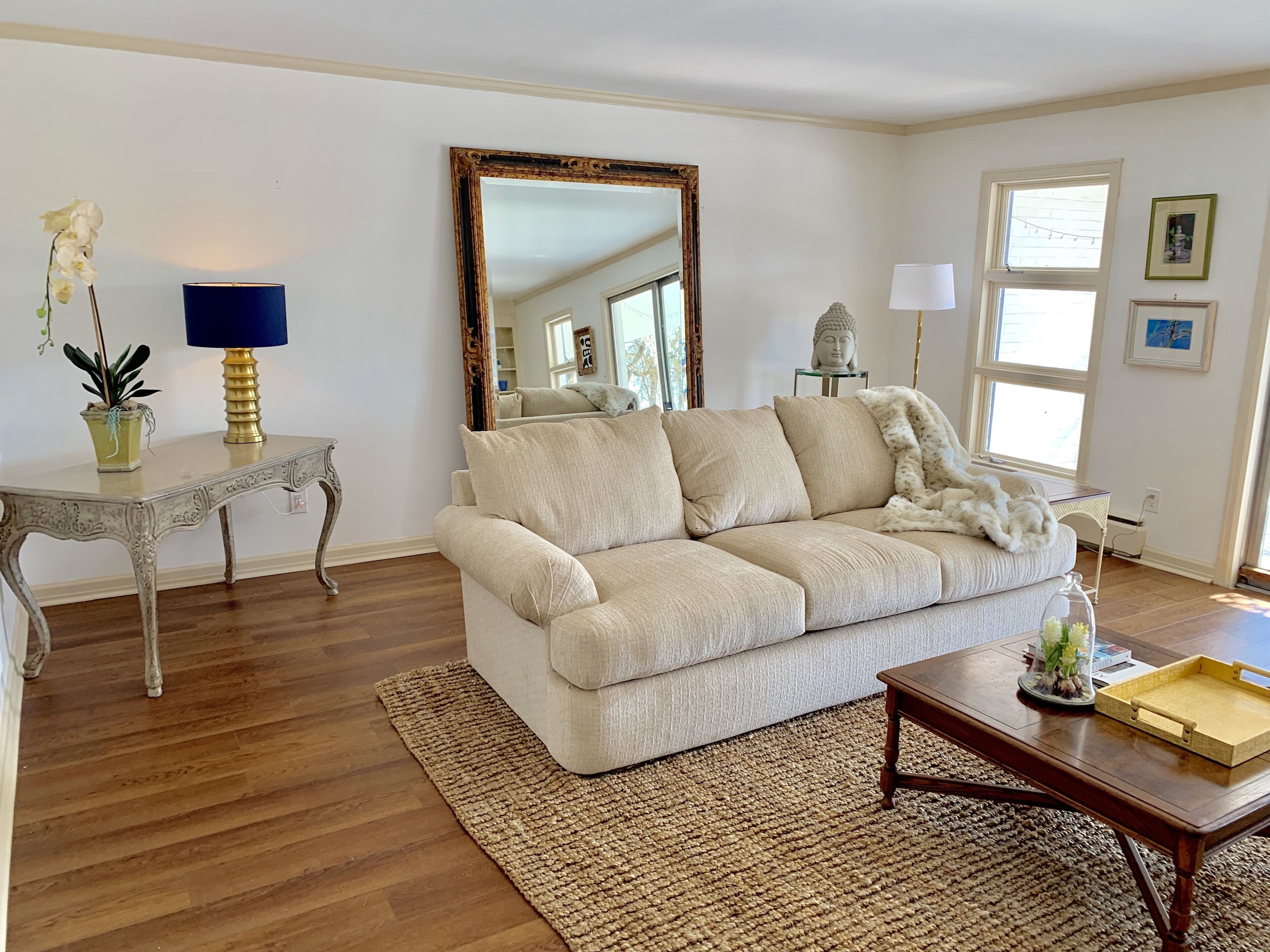 5 Bedrooms 3.5 Baths, 2 Large Decks, 3 fireplaces,  and pool