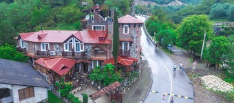 Гостиница, ресторан ,, Tomas sakhli "