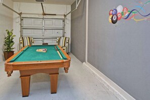 Games room - 5BR Disney Pool Home | 3 King Bedrooms | Private Pool, Spa & BBQ | Sleeps 13 (Kissimmee)