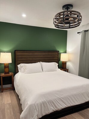 3 Schlafzimmer, Schreibtisch, Bügeleisen/Bügelbrett, kostenloses WLAN