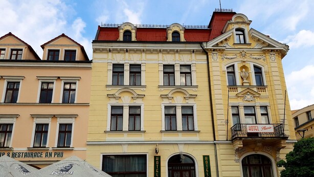 Front of property - Hotel Slavie Česká Kamenice (Ceska Kamenice)