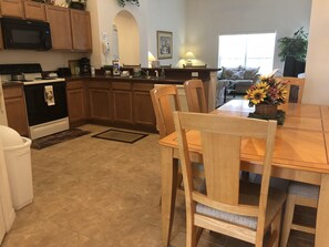 Dining - 4BR/3BA Villa with Pool & Game Room, 5 min to Disney (Kissimmee)