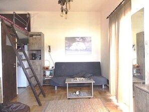 TV, stereo