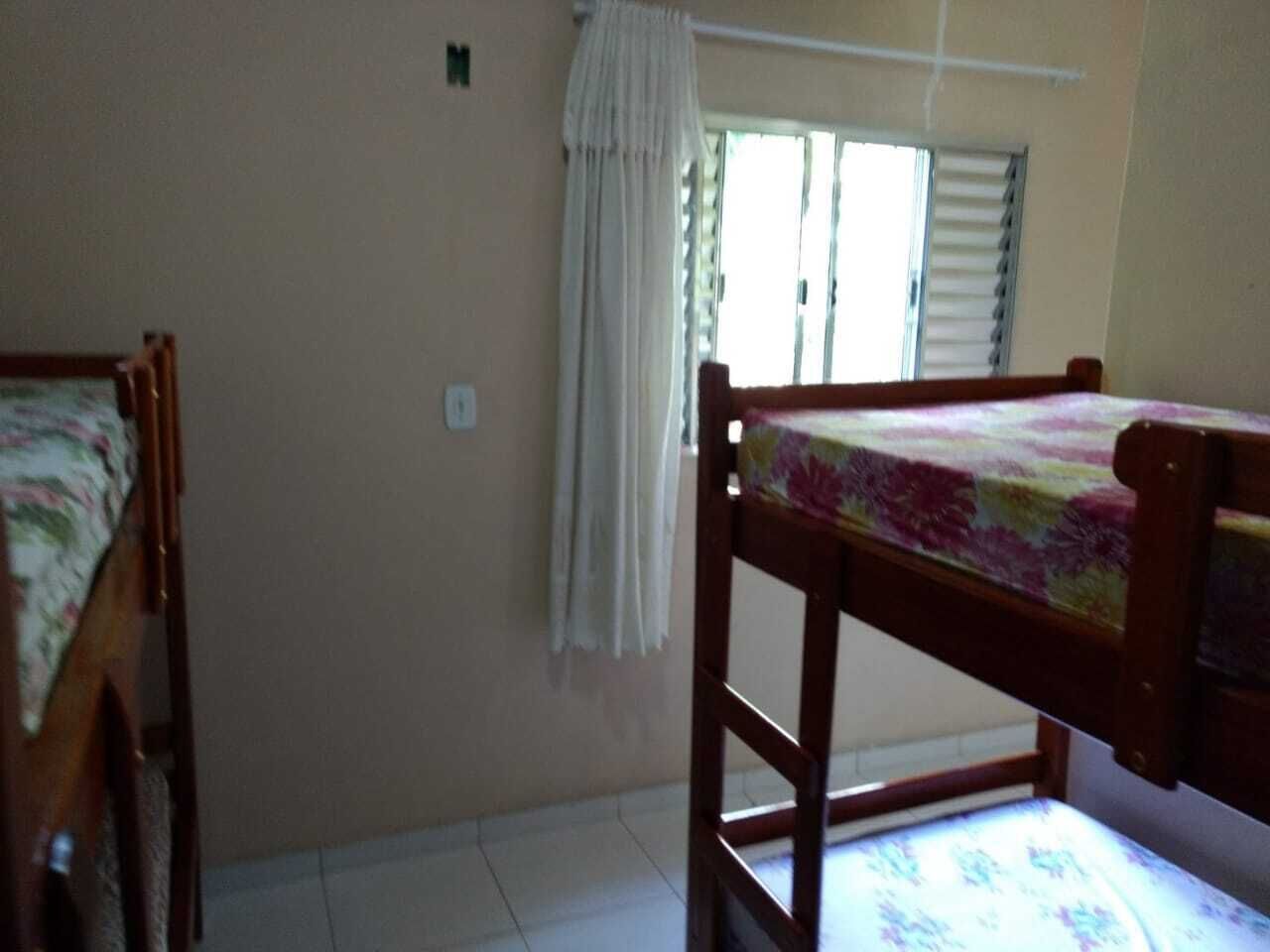 Rent Room Season, Sitio with Pool, Sauna, Field, Edicula, Wifi, Salao games.