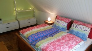 3 bedrooms, iron/ironing board, travel cot, WiFi