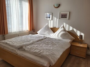 2 bedrooms, internet