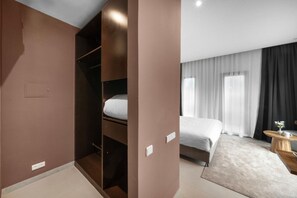 27 bedrooms, in-room safe, iron/ironing board, free WiFi - Villa 865 + (Marrakech)