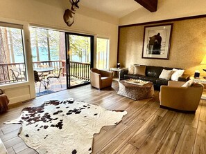 TV, fireplace, offices