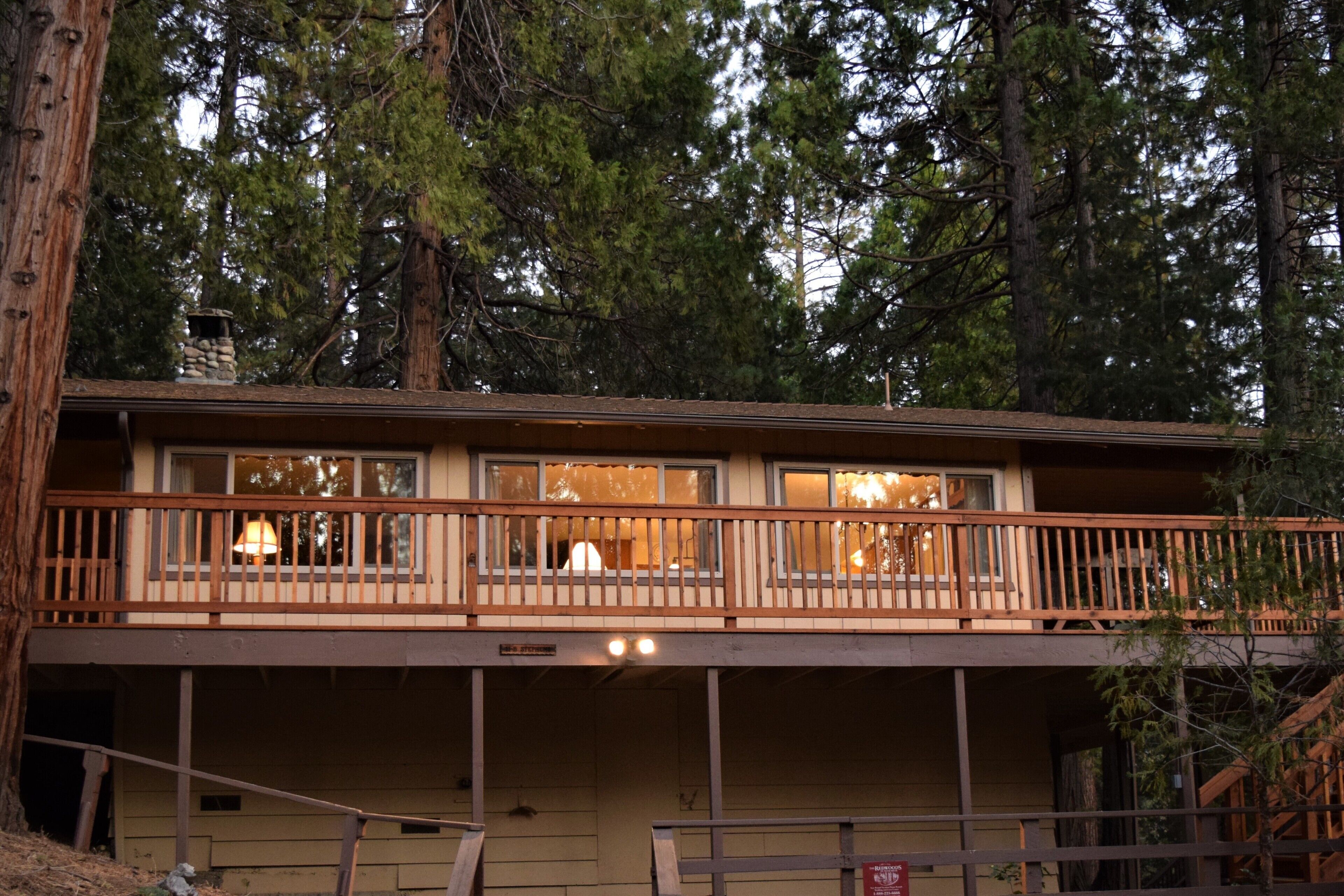 (11B) Sequoia House at The Redwoods In Yosemite