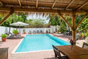 Comfort Apartment (Casa Piscina) | Terrace/patio - Sombré di Kabana (Willemstad)