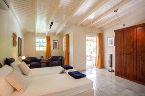 Free WiFi, bed sheets - Sombré di Kabana (Willemstad)