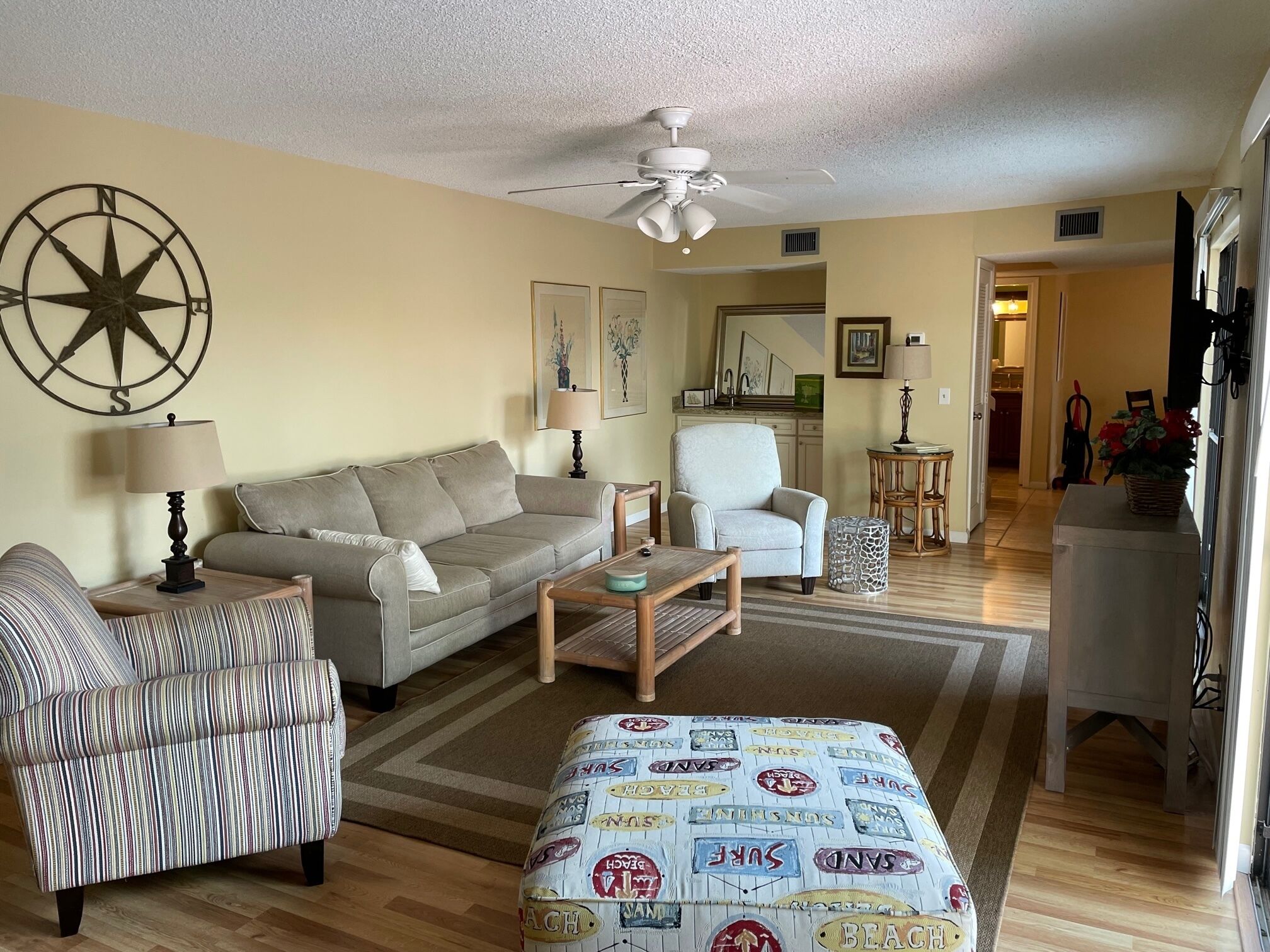 Jupiter 1Walk to beach; AVAIL July 10-October 15; ONE WEEK FREE W/ 60 DAY RENTAL
