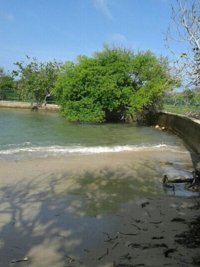 A Place of Tranquility where the Caribbean Sea is your backyard