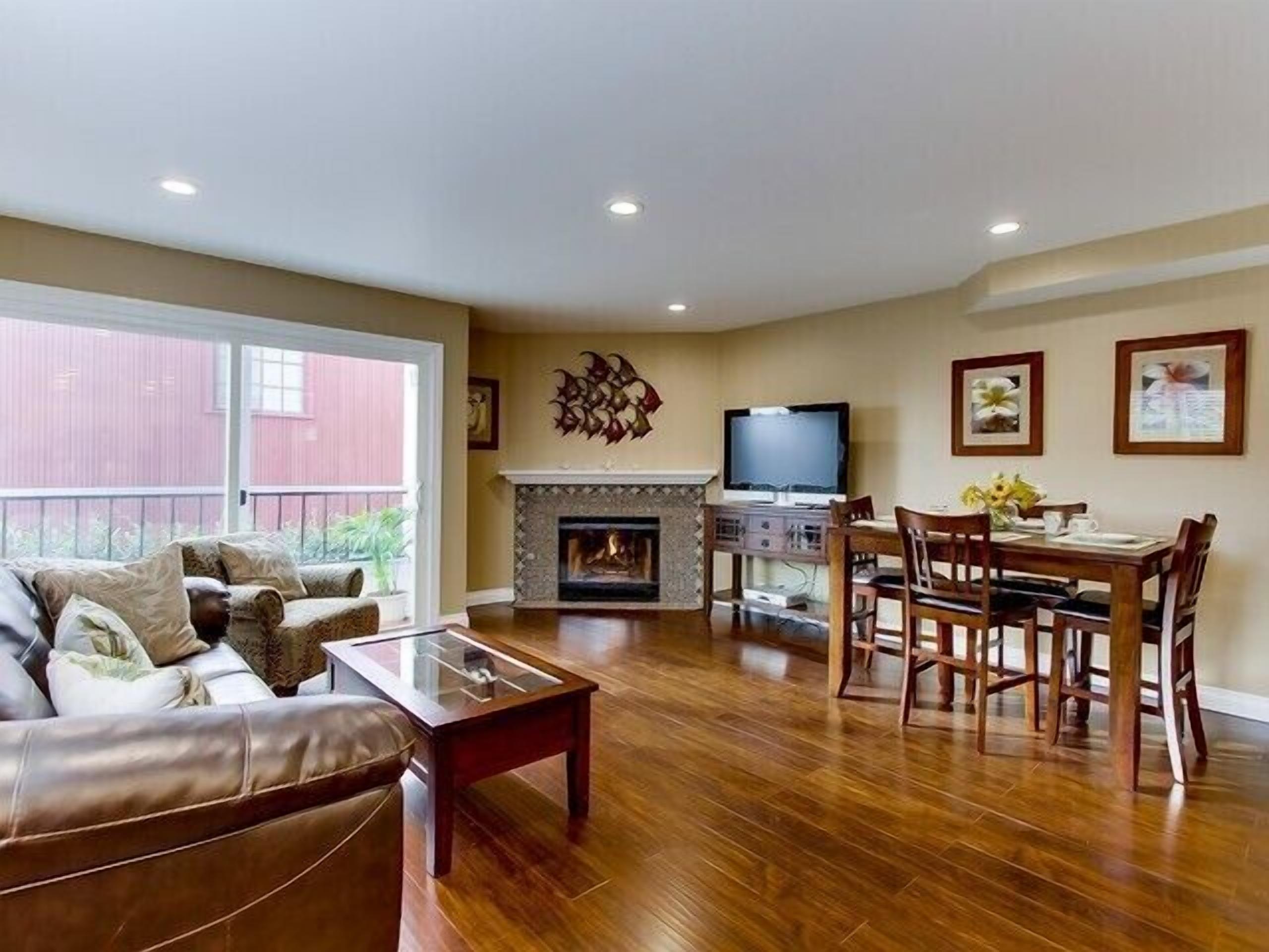 Bonair Beach House, Gateway to Windansea Beach!