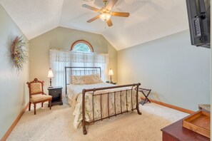 4 多间卧室、熨斗/熨衣板、旅行婴儿床、免费 WiFi