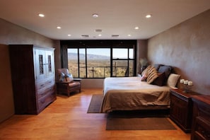 3 habitaciones, tabla de planchar con plancha y wifi gratis