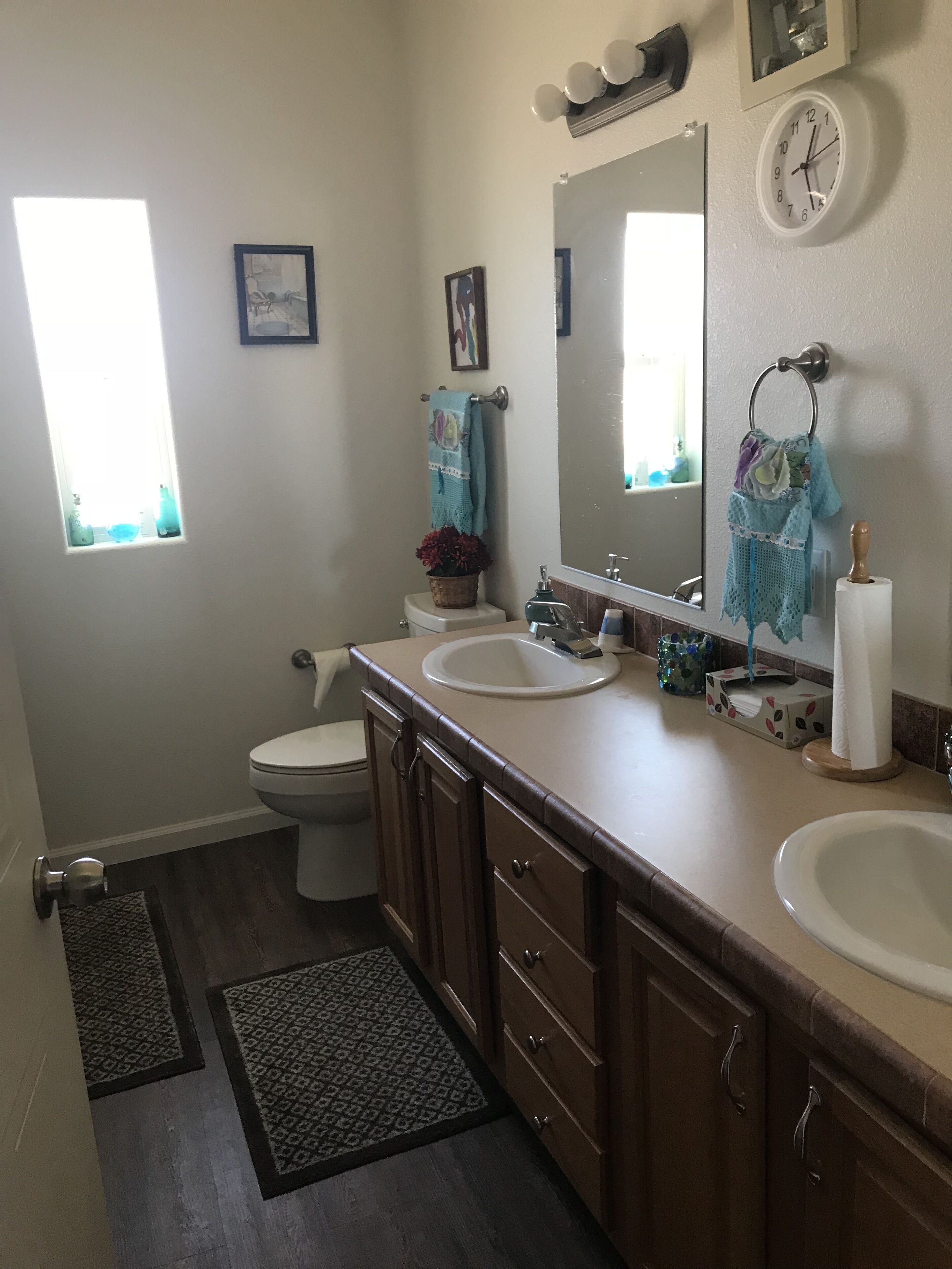 Pahrump Queen Bed & Private Bath, Death Valley Front Sight