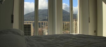 Bright apartment on the city of La Spezia 