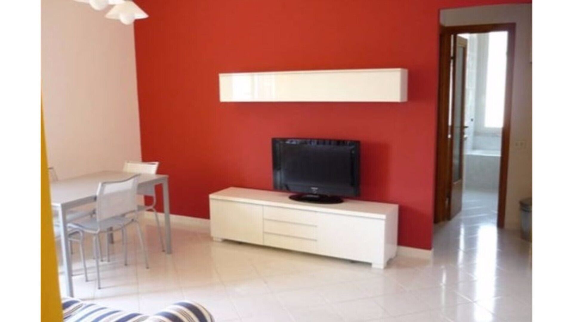 Bright apartment on the city of La Spezia