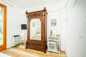 2 camere, ferro/asse da stiro, Wi-Fi gratuito, lenzuola