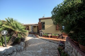 Exterior - Villa Plemmirio on the sea (siracusa)