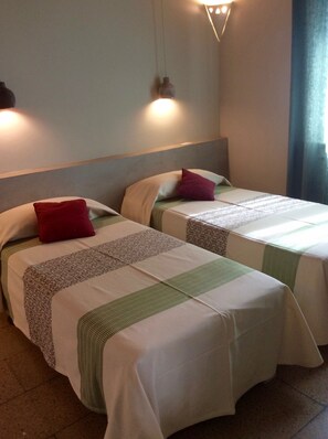 2 Schlafzimmer, Bügeleisen/Bügelbrett, Internetzugang, Bettwäsche