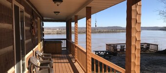 A full Moon night, the entire River transforms to ‘Moon River"