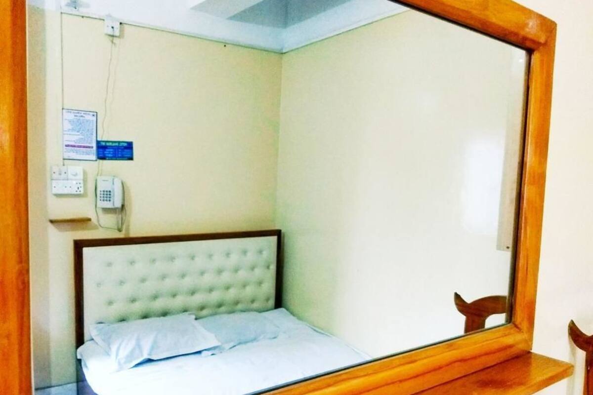 Free WiFi, bed sheets