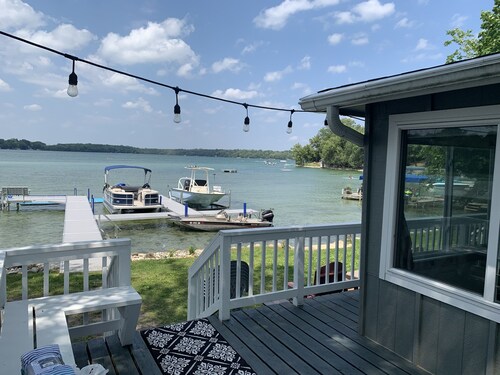 Waterfront Lake Cottage - Upper Nemahbin Lake