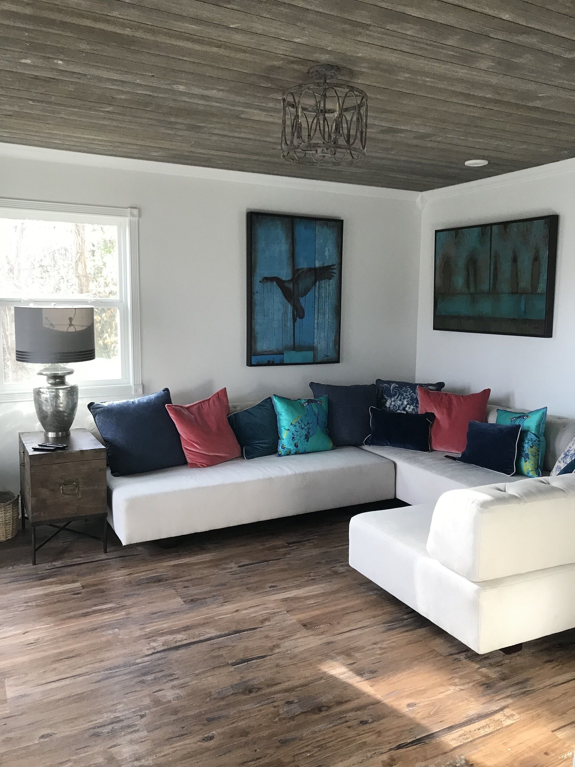 HOTLIPS AT COLLINWOOD upstairs Price is on the website  Down stairs $125 extra