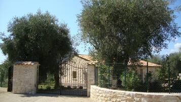 Enceinte de lâhĂ©bergement