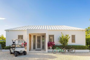 Exterior - Grace Haven: Luxury Home w/Pool & Golf Cart, Walkable to Beach (Providenciales)