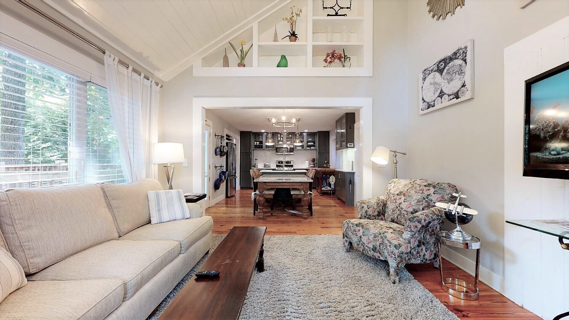Carriage House, Exec Monthly Rental, Garage, All Util/internet. Spoil Yourself!