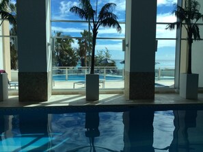Piscine extérieure, piscine chauffée