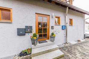 Property entrance - TTP 7-12 Apartments Immenstaad (Immenstaad am Bodensee)