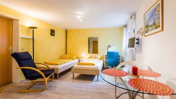 TTP 8 (Apartment mit Dusche) | 1 Schlafzimmer, Allergikerbettwaren, individuell eingerichtet