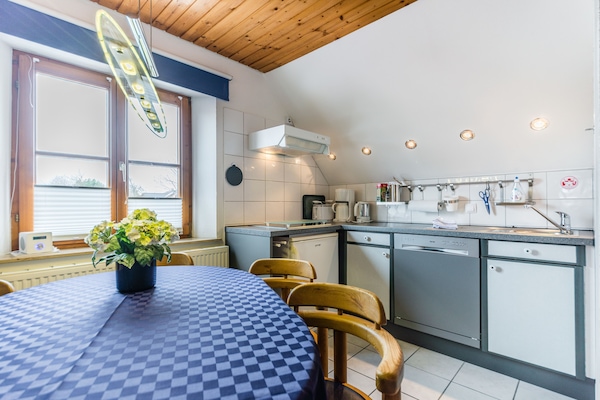 Apartemen, 2 kamar tidur, balkon (Reichenau, cleaning fee) | Dapur pribadi | Lemari es besar, microwave, oven, dan kompor