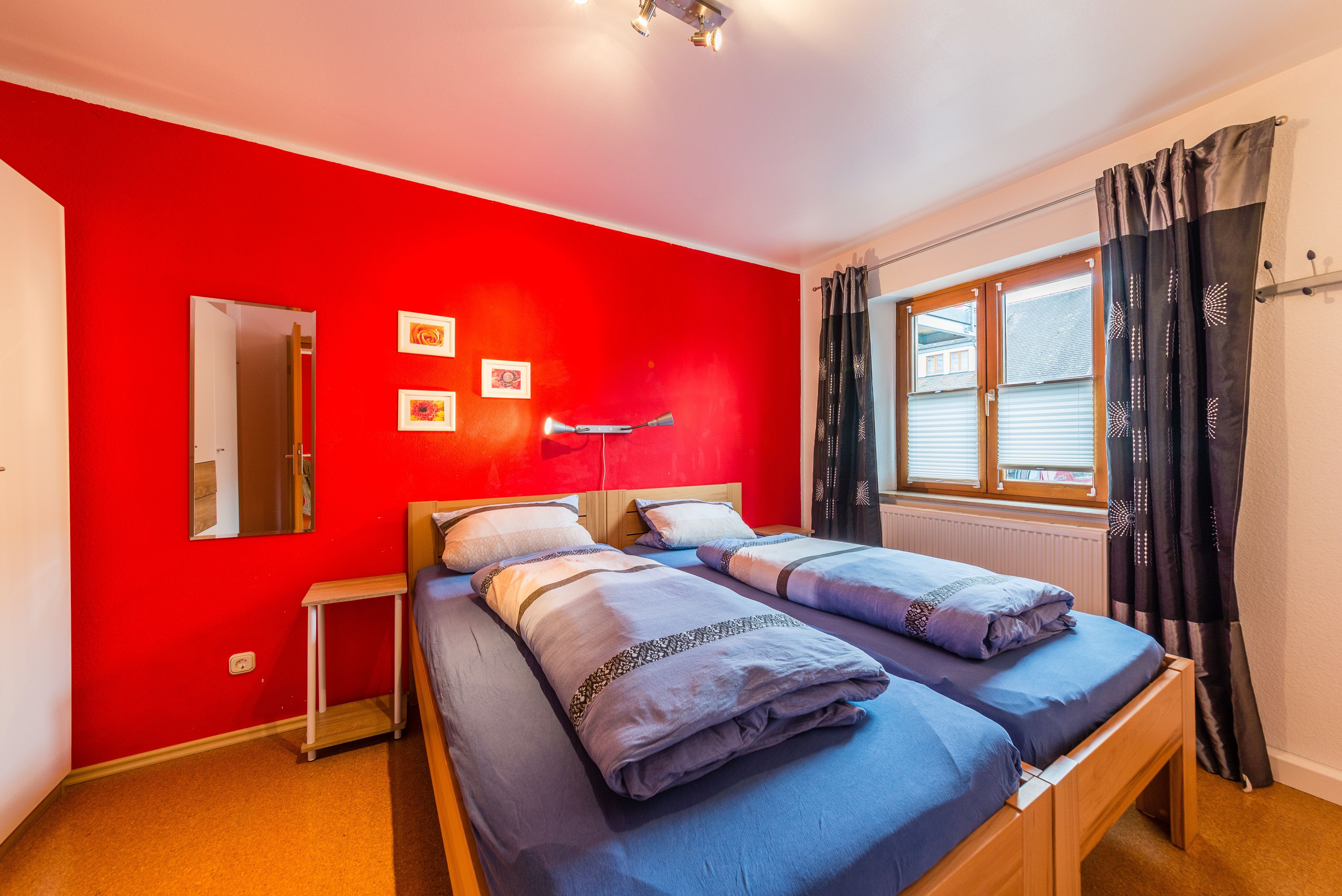 TTP 9 (Apartment with Garden) | Hypo-allergenic bedding, individually furnished, iron/ironing board