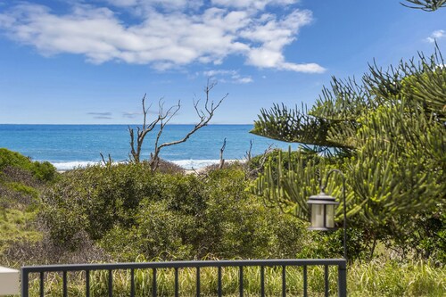 Welcome to SUNRISE ON TERRACE, EVANS HEAD