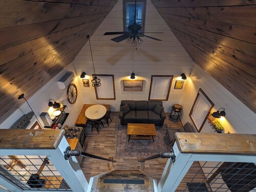 Black Hills Farmhouse, Cabin #1