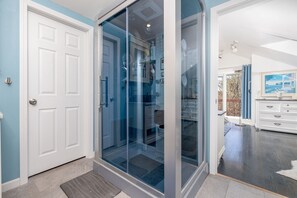 Uklassifisert bilde, 3 av 66, knapp