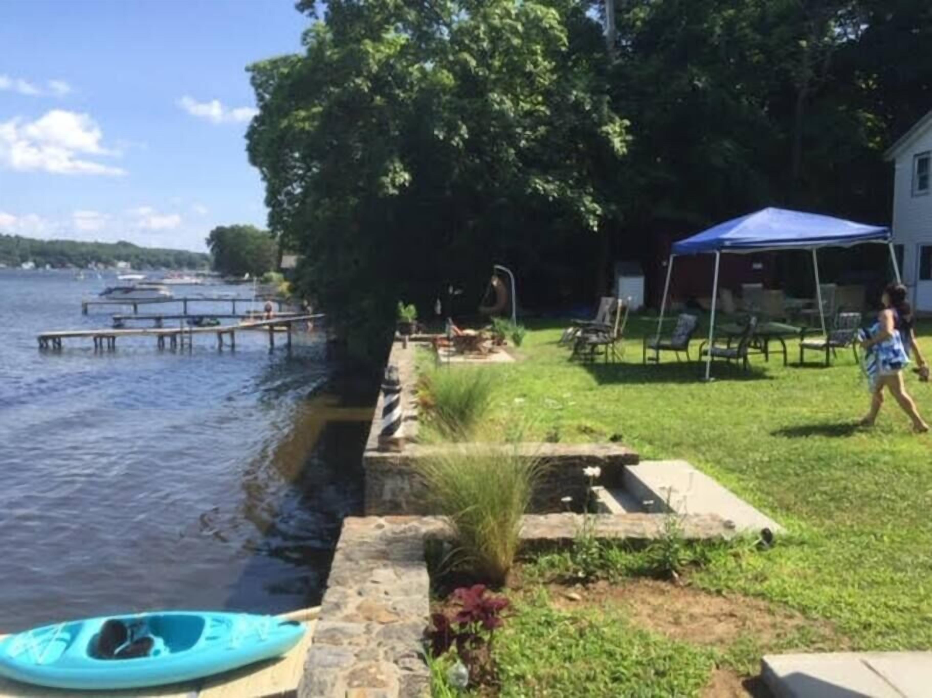 Lakefront Cottage w/Dock, Kayaks