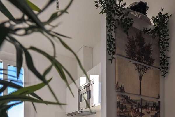 Réfrigérateur, micro-ondes, plaque de cuisson, cafetiÚre/bouilloire