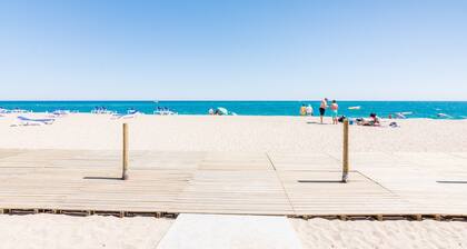 HomeHolidaysRentals Santa Susanna VIII