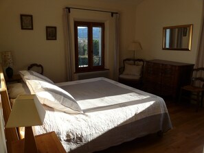 4 bedrooms, iron/ironing board, free WiFi, bed sheets - Vacation rental SAINT REMY DE PROVENCE LS1-196 (Saint Remy de Provence)